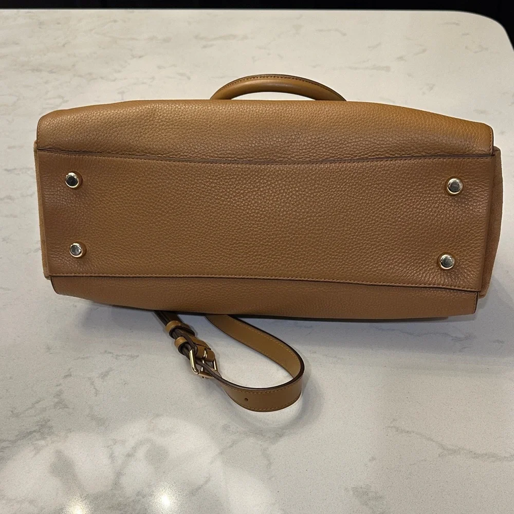 Coach Brown Leather Shoulder Bag - Picture 5 of 8